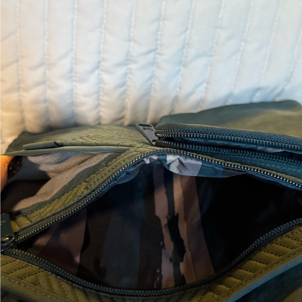 Monorail Convertible Rfid Cross Body Bag Peacock Teal - Picture 14 of 14